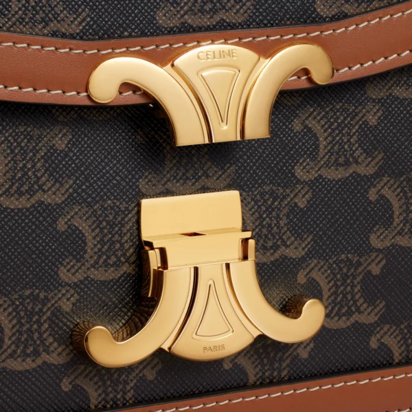 1534da45263471828d7bc1282c7d9e93.webp TEEN TRIOMPHE BAG IN TRIOMPHE CANVAS AND CALFSKIN