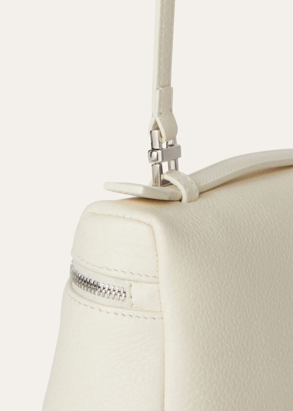 27967cc7945f0ff923302f72fe58b935.jpg Extra Pocket L19 clutch