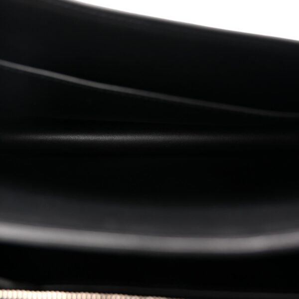 Swift Constance 24 Black