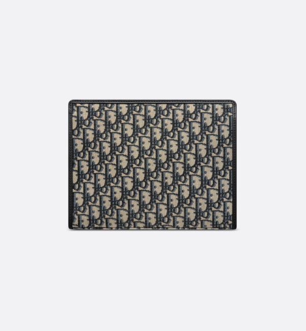 30 Montaigne Dea Pouch