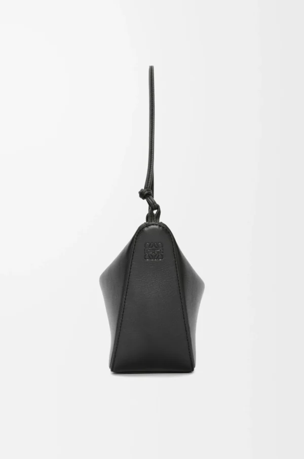 37d242eae29298cfe3cd8a72e4273c32-scaled-1.webp Mini Hammock hobo in classic calfskin