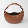 52a3aa9dac363707420e8d64903059d2.jpg Prada Arqué small leather shoulder bag