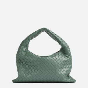 66cb22c7aa9ab09ccf777725e616a6c2.jpg small hop