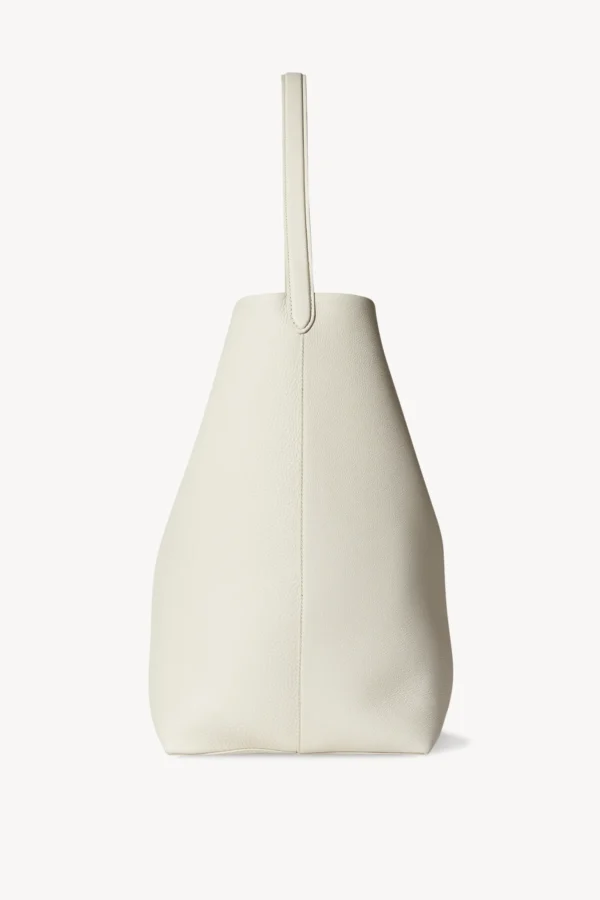 747b35b10482db27471c3c4a7671d706.webp Large N/S Park Tote Bag in Leather