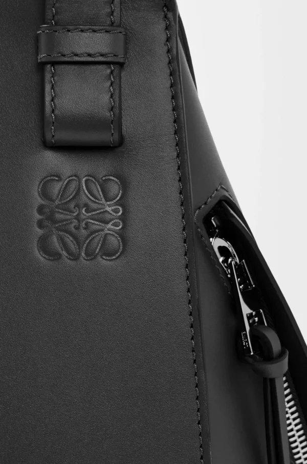 9d92ce3aa0860b794b63387920ca7437-scaled-1.webp Compact Hammock bag in satin calfskin