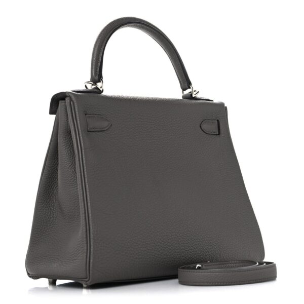 Togo Kelly Retourne 28 Etain