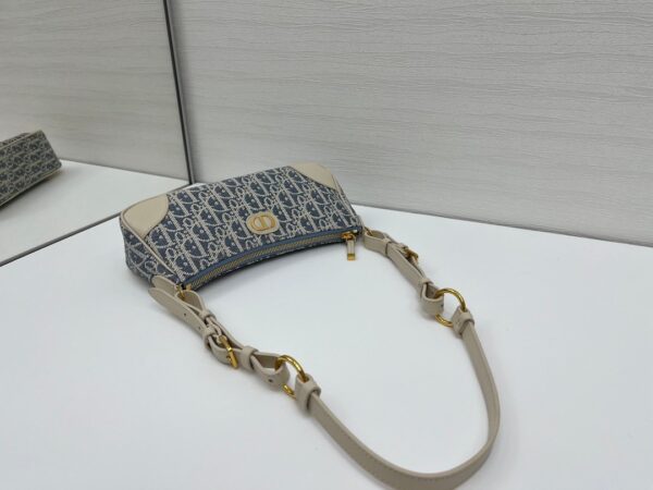 30 Montaigne Wanderlust Mini Handbag