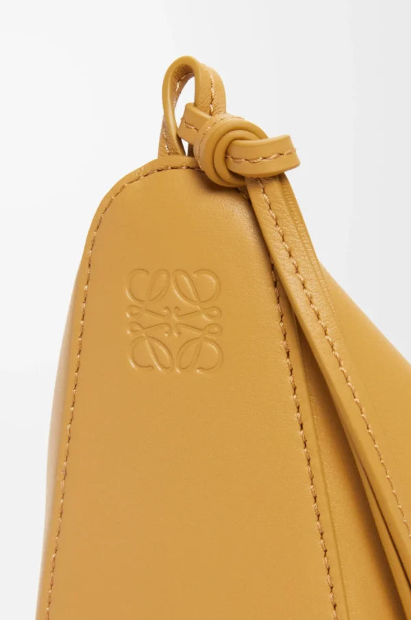 Mini Hammock hobo in classic calfskin