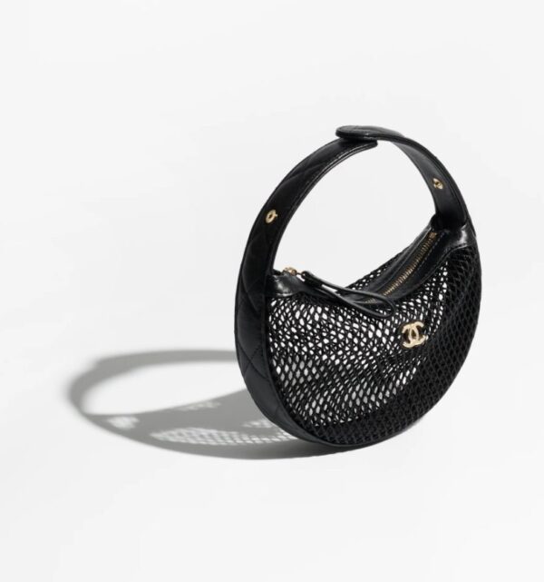 deaa981a599b448450c006ddeb24bf00.jpg CHANEL Portable bag