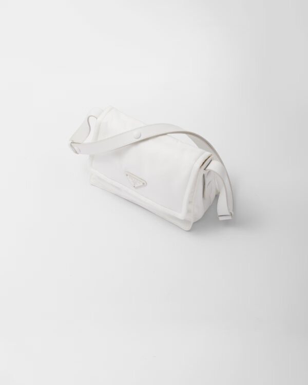 f9854c29202989756ad411f585ac9351.jpg Small-filled Re-Nylon shoulder bag white