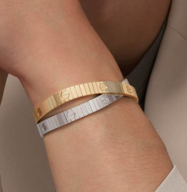 Cartier LOVE Unlimited Collection Bracelet - Replica