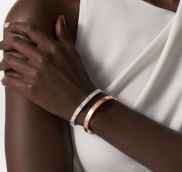 ScreenShot_2026-01-31_180959_783 Cartier Love Collection Medium Size Bracelet Fully Paved with Diamonds – Replica