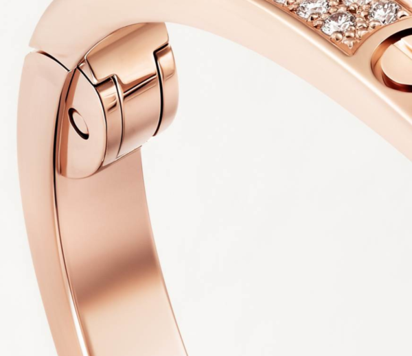 ScreenShot_2026-02-01_131242_931 Cartier Love Collection Small Size Bracelet Fully Paved with Diamonds – Replica